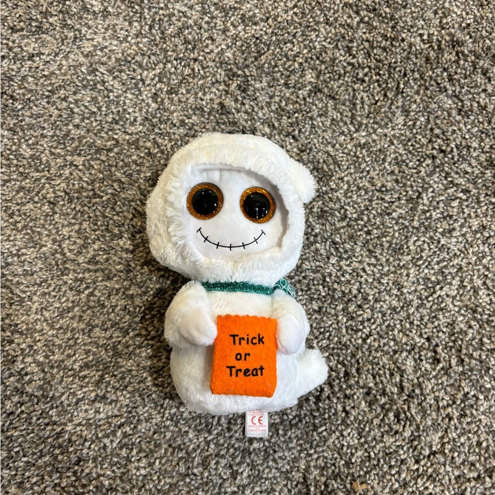 White Plush Ghost Toy with Trick or Treat Sign